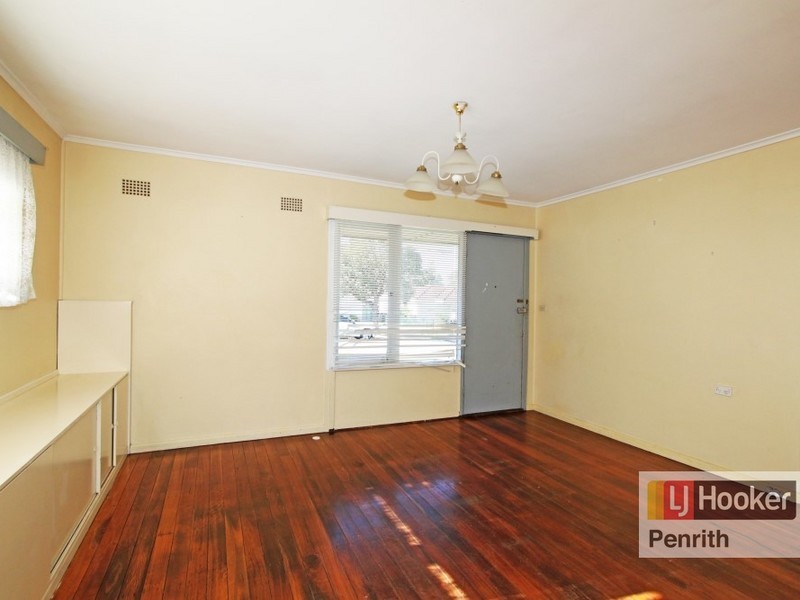 72 Penrose Crescent, South Penrith NSW 2750
