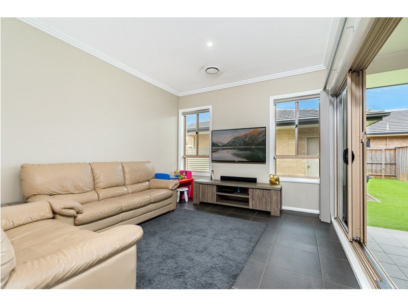 2 Laimbeer Place, Penrith NSW 2750