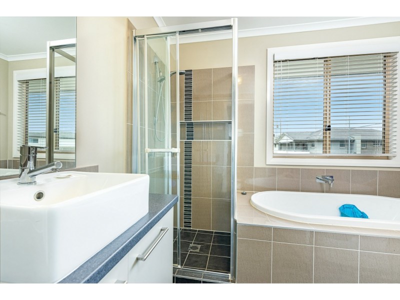 2 Laimbeer Place, Penrith NSW 2750