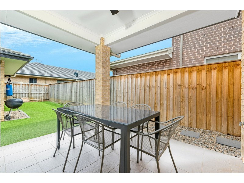 2 Laimbeer Place, Penrith NSW 2750