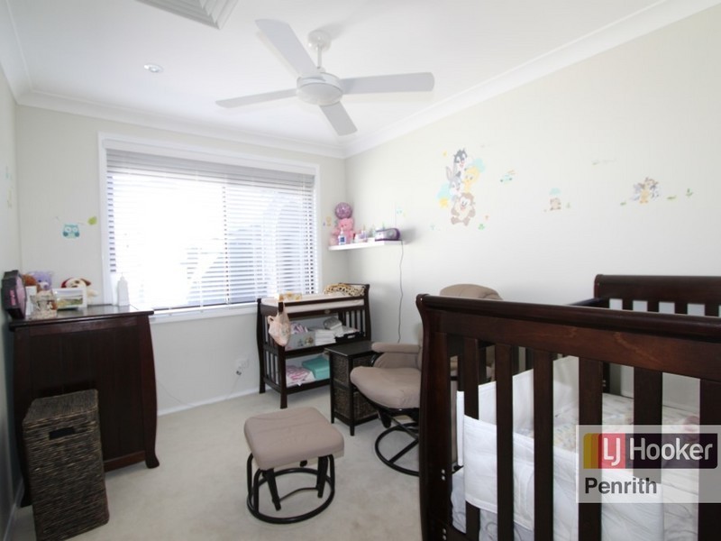 15 Dewdrop Place, Werrington Downs NSW 2747