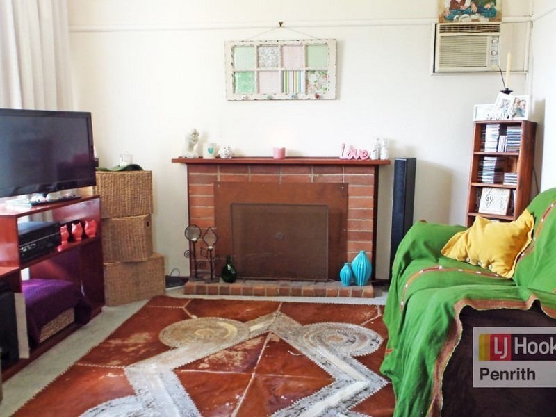 1 Flint Avenue, Penrith NSW 2750