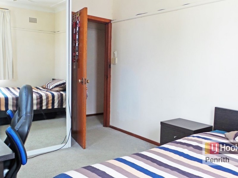 1 Flint Avenue, Penrith NSW 2750