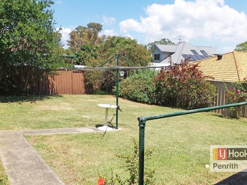 1 Flint Avenue, Penrith NSW 2750