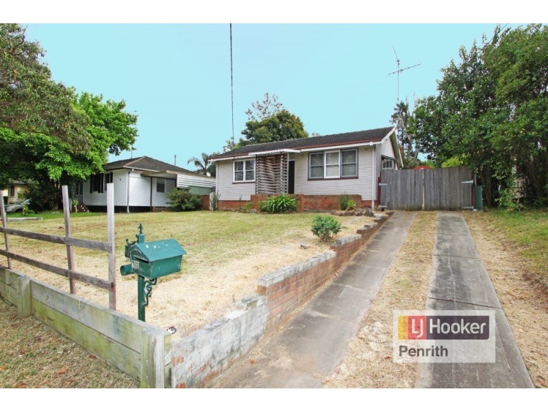 17 Butler Crescent, South Penrith NSW 2750