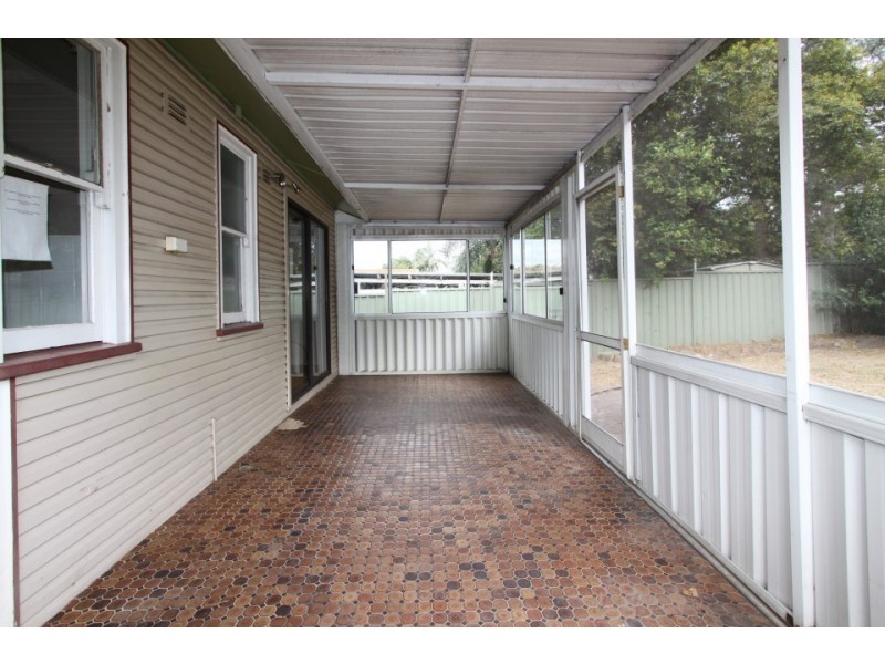 17 Butler Crescent, South Penrith NSW 2750