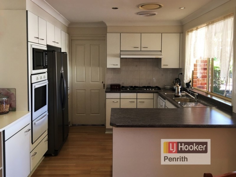 8 Jimbi Place, Glenmore Park NSW 2745