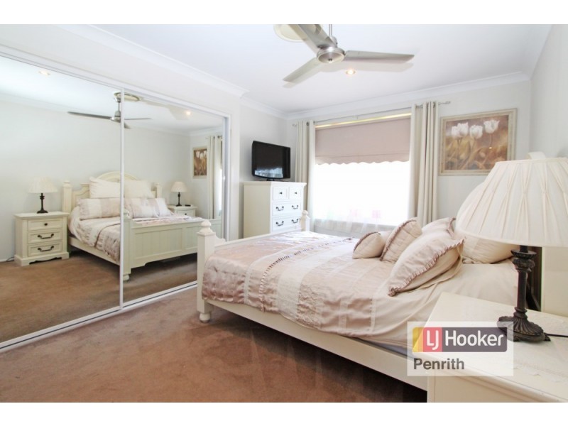 8 Jimbi Place, Glenmore Park NSW 2745