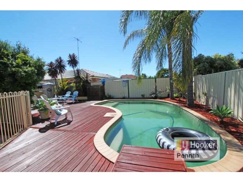 8 Jimbi Place, Glenmore Park NSW 2745