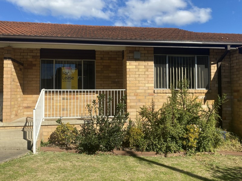 2/216 Derby Street, Penrith NSW 2750