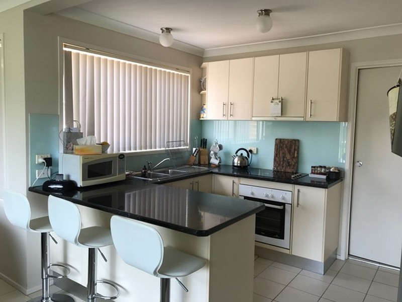 2/61 College Street, Cambridge Park NSW 2747