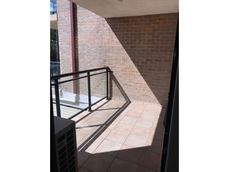 2/37-39 Evan Street, Penrith NSW 2750