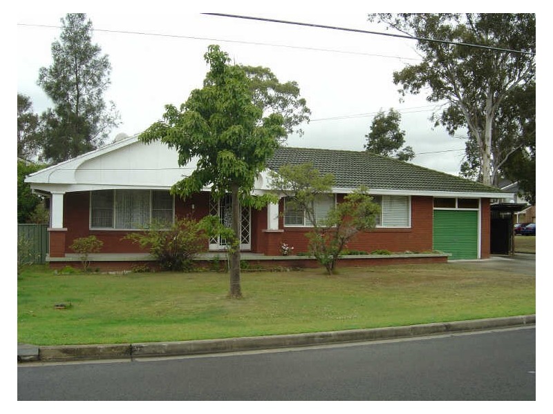 16 Stapley Street, Kingswood NSW 2747