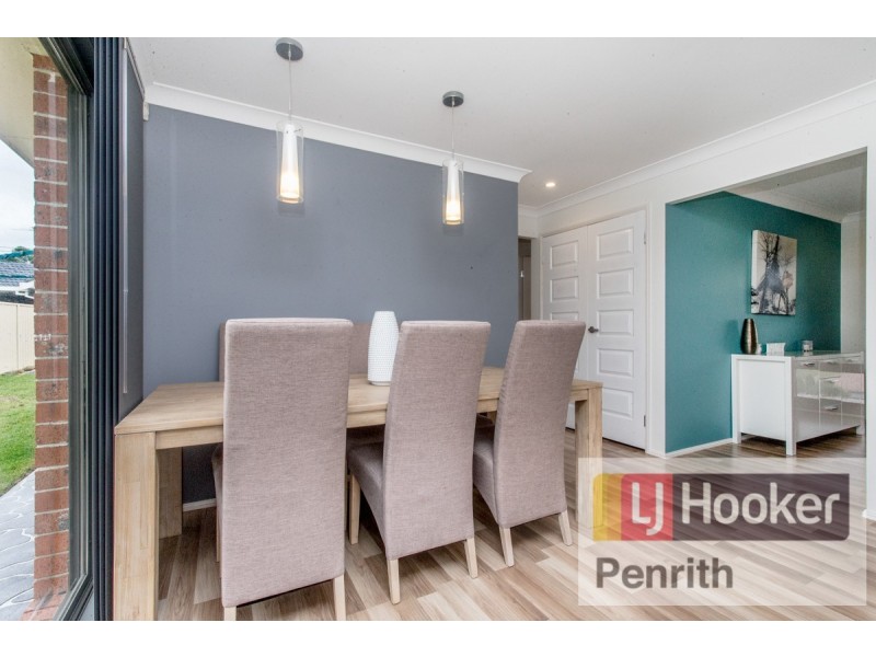 20 Woodi Close, Glenmore Park NSW 2745