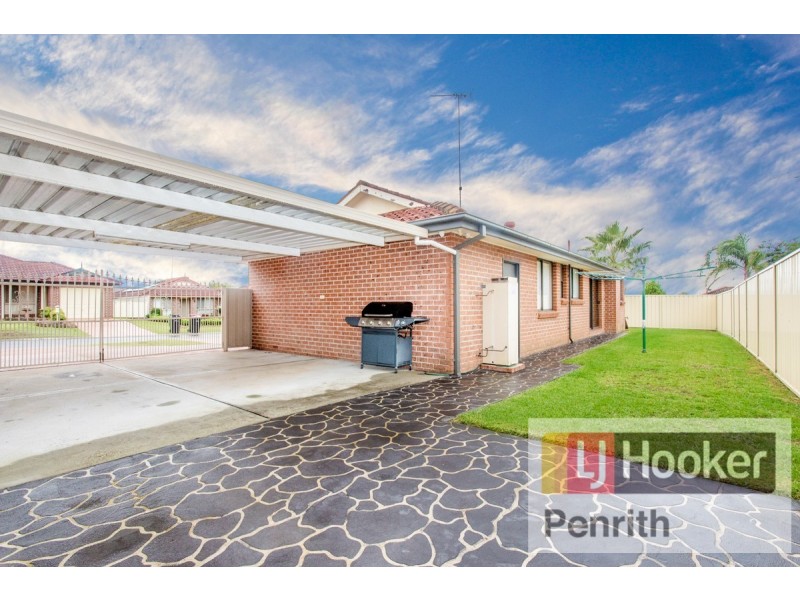 20 Woodi Close, Glenmore Park NSW 2745