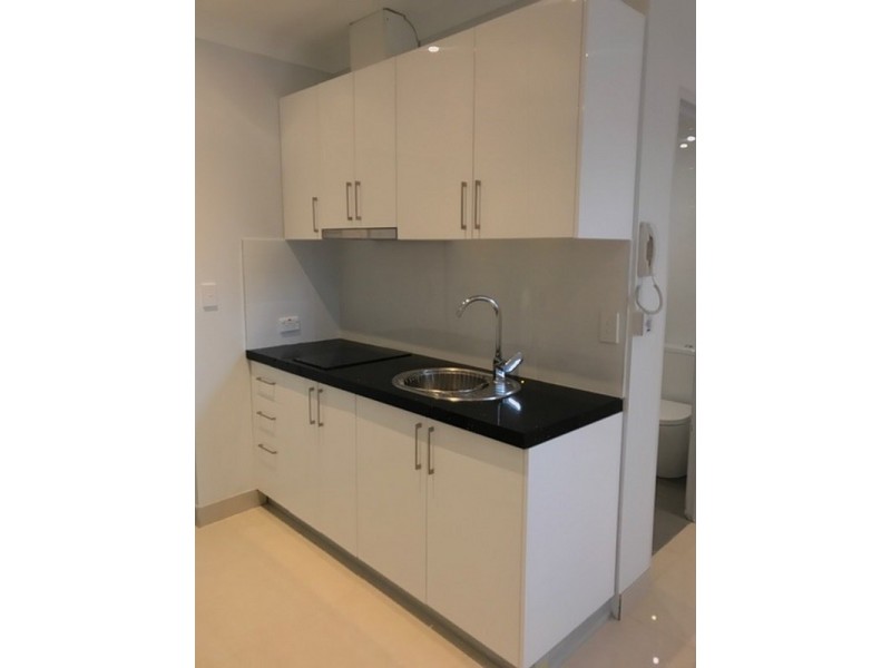 1/53 Second Ave, Kingswood NSW 2747