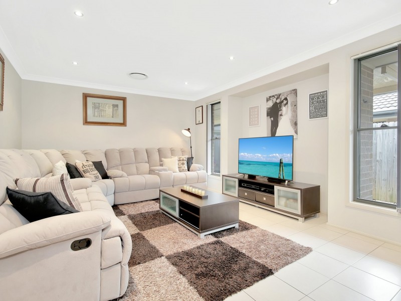 16 Redgum Street, Claremont Meadows NSW 2747