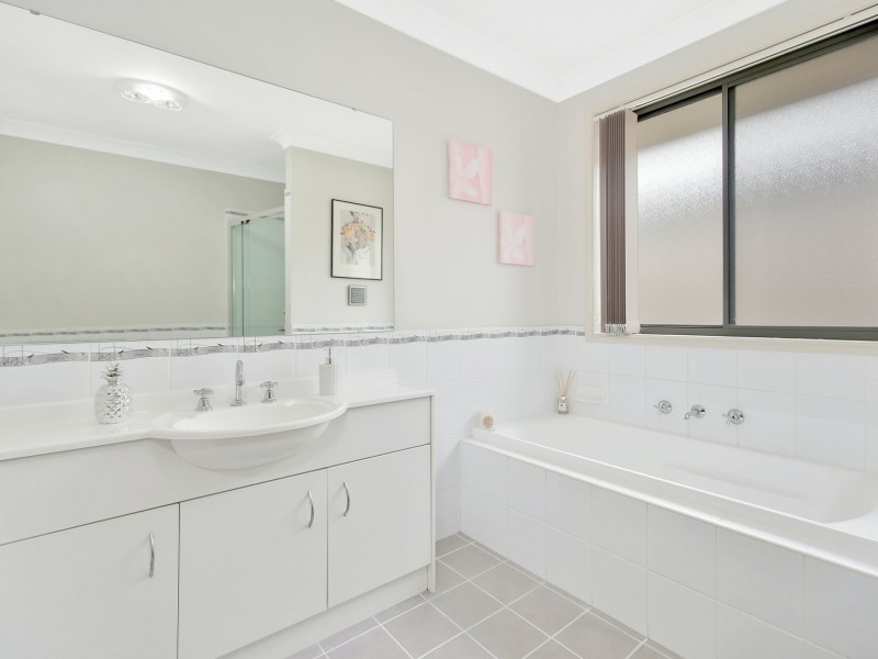 16 Redgum Street, Claremont Meadows NSW 2747