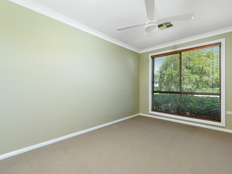 24 Crowle Road, South Penrith NSW 2750