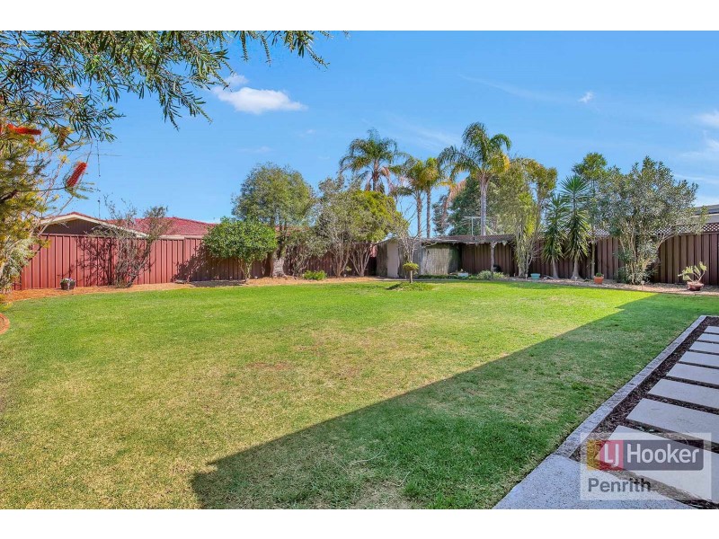 9 Samuel Foster Drive, South Penrith NSW 2750