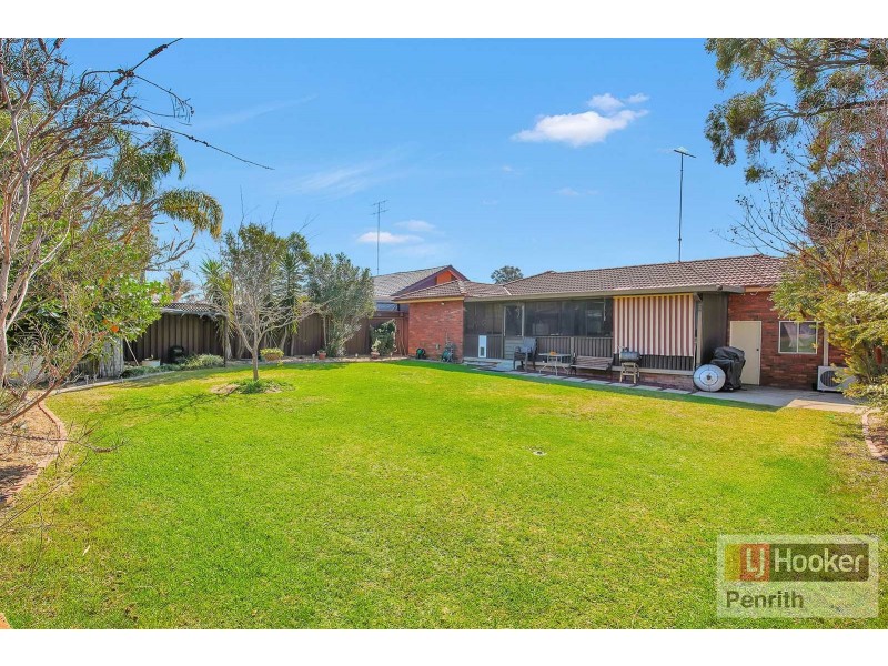 9 Samuel Foster Drive, South Penrith NSW 2750