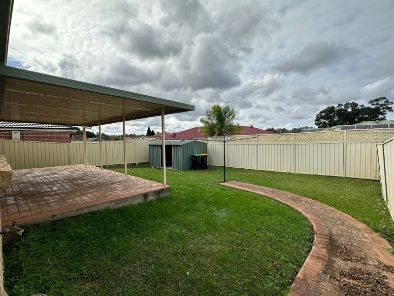 5 Minnek Place, Glenmore Park NSW 2745