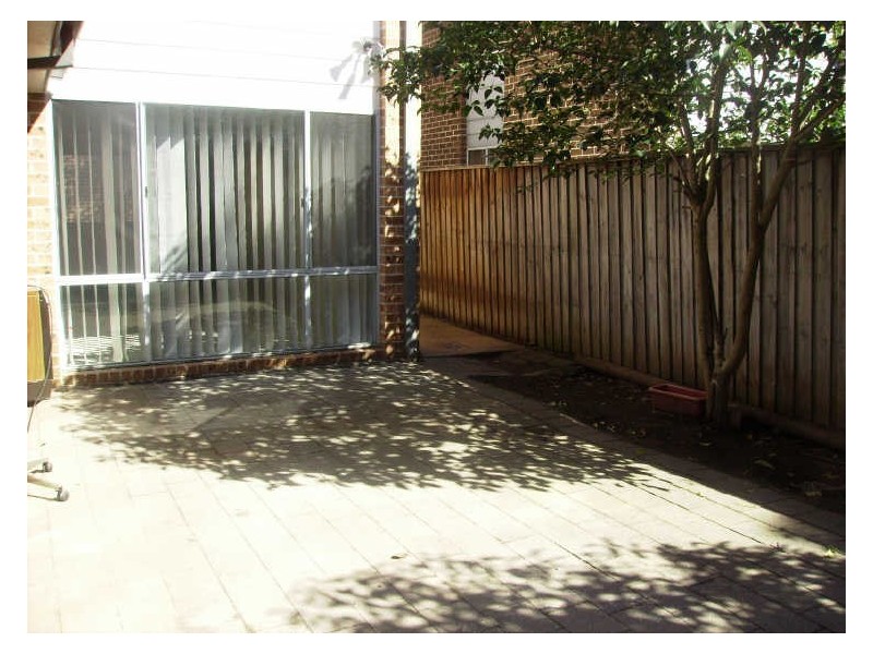 32 Plunkett Cres, Kingswood NSW 2747