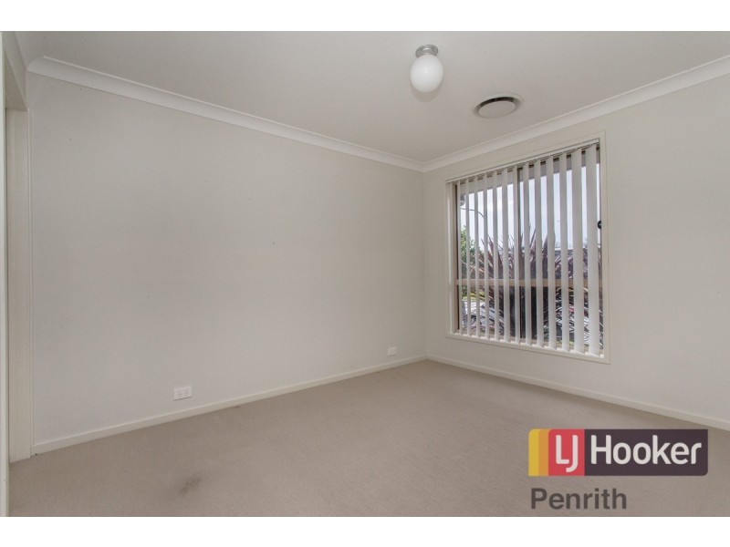 101 Glenmore Ridge, Glenmore Park NSW 2745