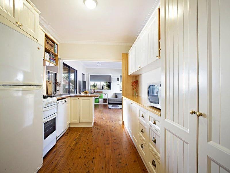 30 Ladbury Street, Penrith NSW 2750