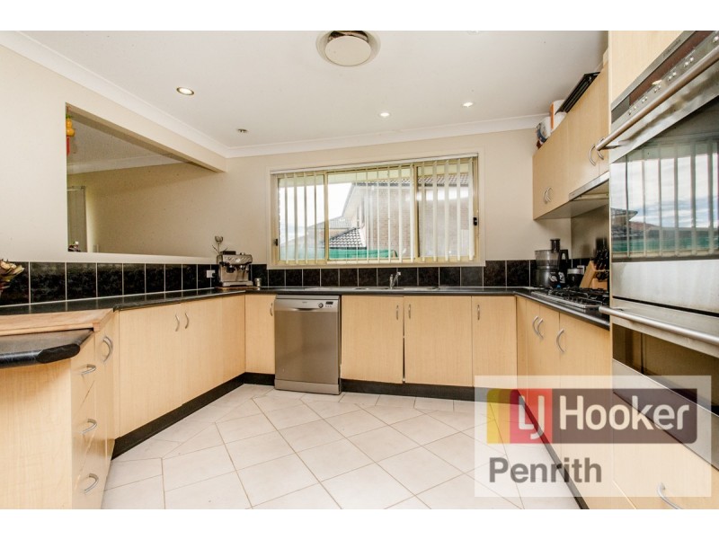 29 Kobina Ave, Glenmore Park NSW 2745