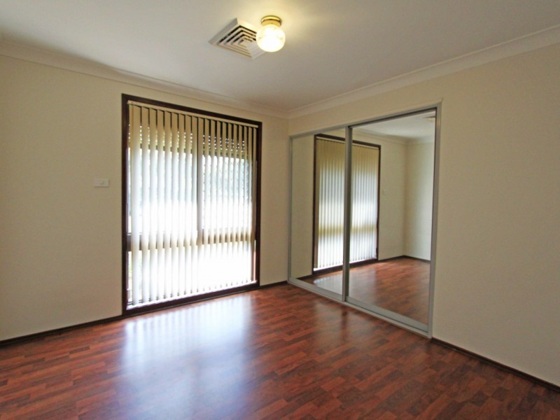 2 Dampier Avenue, Werrington County NSW 2747