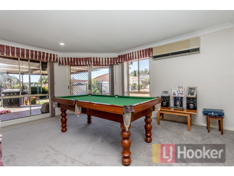 14 Woodlands Drive, Glenmore Park NSW 2745