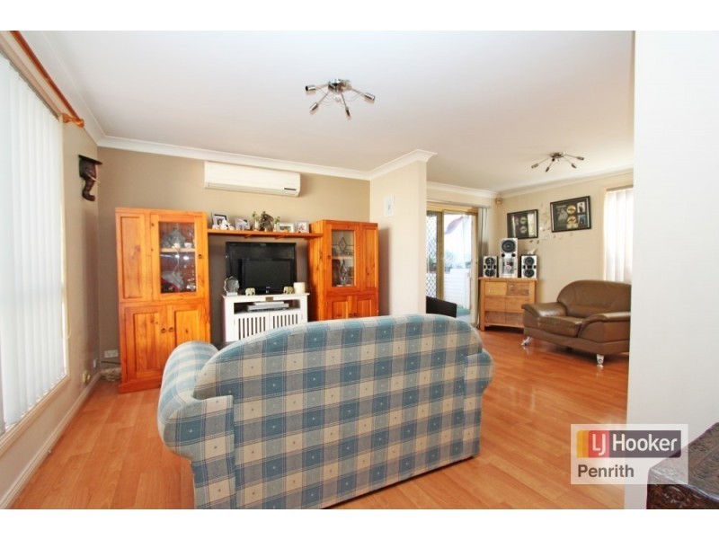 2/103 Bringelly Road, Kingswood NSW 2747