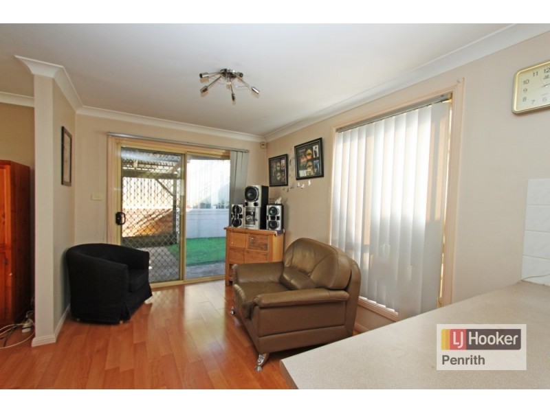 2/103 Bringelly Road, Kingswood NSW 2747