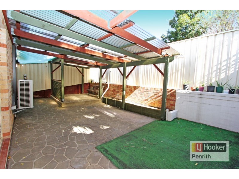 2/103 Bringelly Road, Kingswood NSW 2747