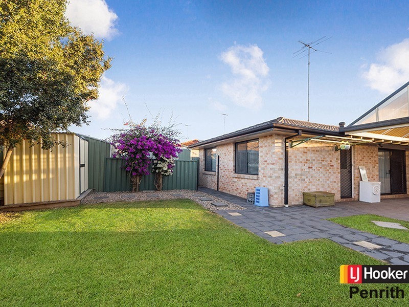 9 Monarch Circuit, Glenmore Park NSW 2745