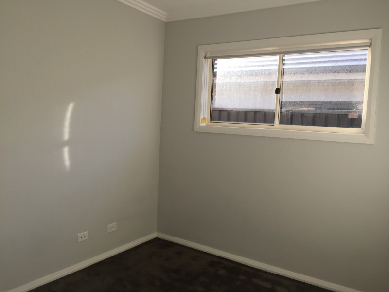 12 Carcoola Way, Jordan Springs NSW 2747