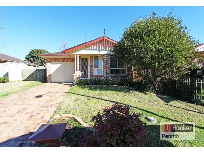 10 Harwood Circuit, Glenmore Park NSW 2745