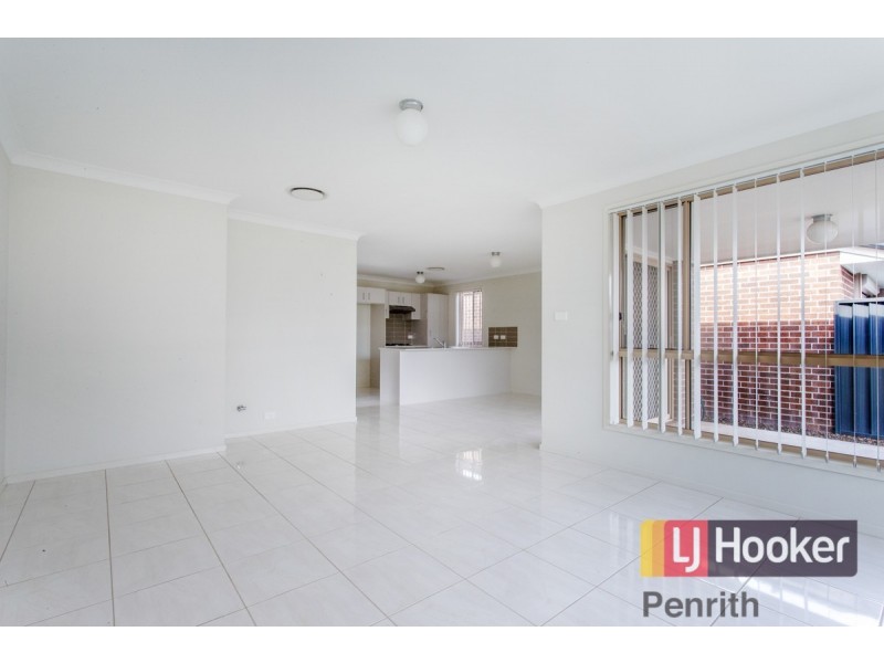 101 Glenmore Ridge Drive, Glenmore Park NSW 2745