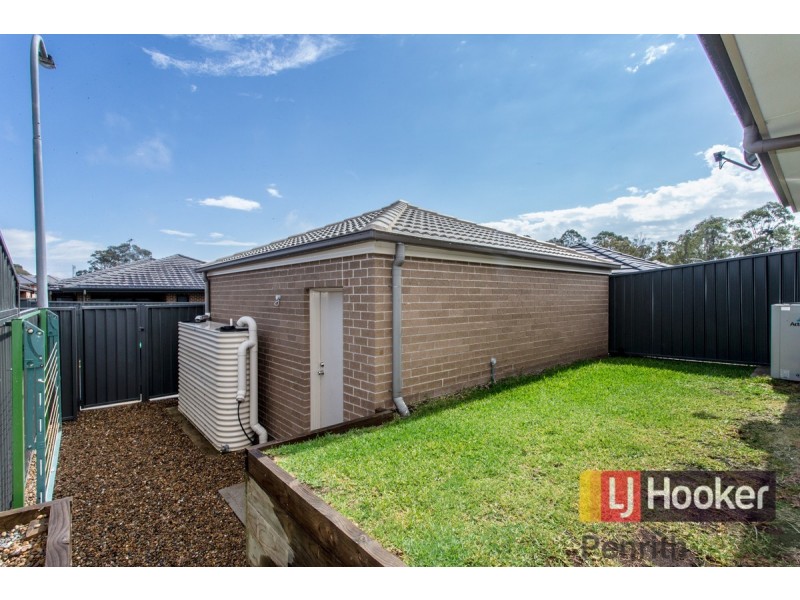 101 Glenmore Ridge Drive, Glenmore Park NSW 2745