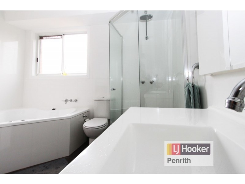 4 Martha Crescent, Cranebrook NSW 2749