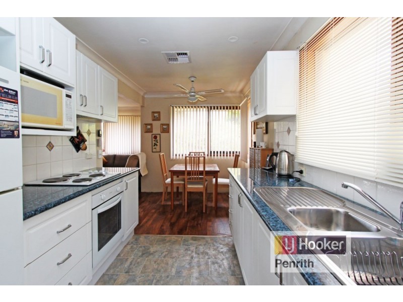 11 Chesterton Court, Cambridge Gardens NSW 2747