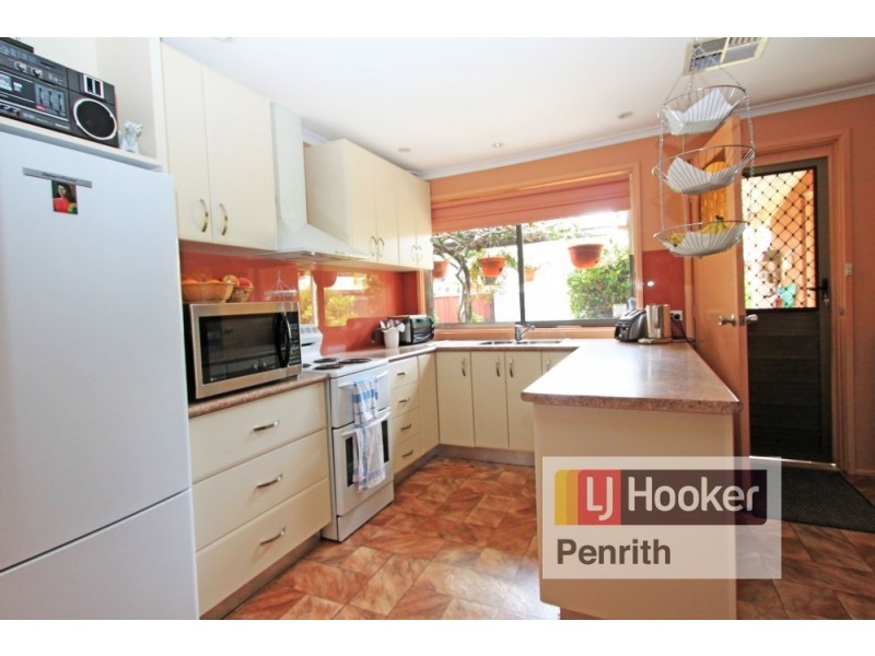 3 Mary Avenue, Cranebrook NSW 2749