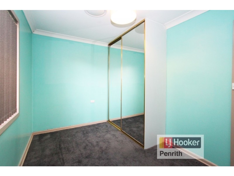 25 Tarawa Road, Lethbridge Park NSW 2770