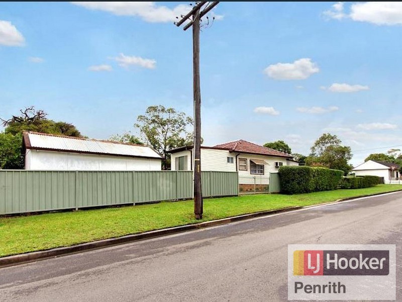 37 Elizabeth Crescent, Kingswood NSW 2747