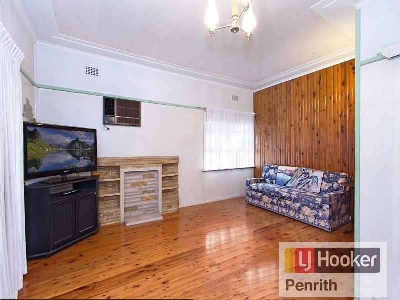 37 Elizabeth Crescent, Kingswood NSW 2747