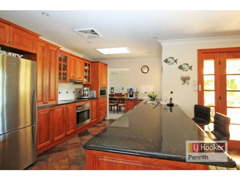 30 Ploughman Crescent, Werrington Downs NSW 2747