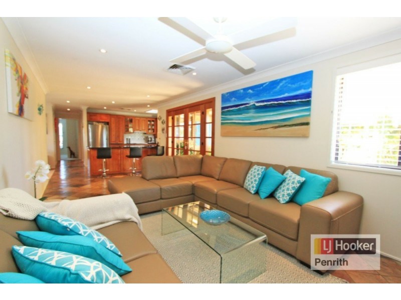 30 Ploughman Crescent, Werrington Downs NSW 2747