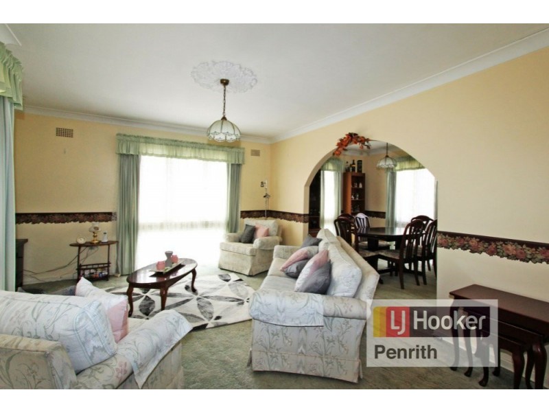 68 Roebuck Crescent, Willmot NSW 2770