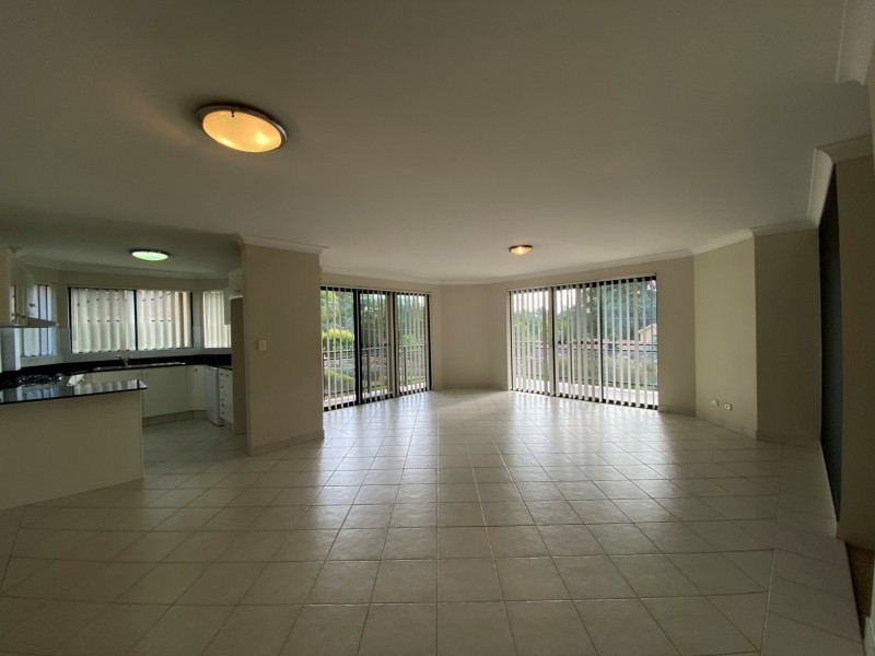 2/20-26 Jenner Street, Baulkham Hills NSW 2153